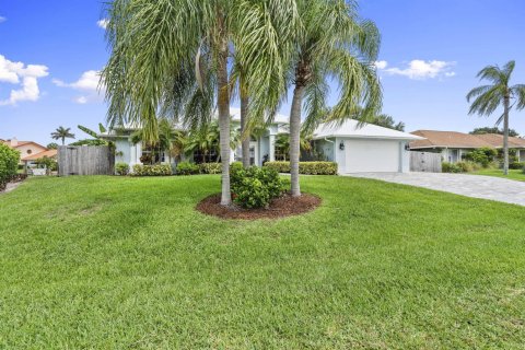 Villa ou maison à vendre à Hutchinson Island South, Floride: 3 chambres, 186.45 m2 № 2178066 - photo 5