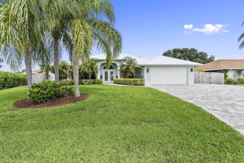 Villa ou maison à vendre à Hutchinson Island South, Floride: 3 chambres, 186.45 m2 № 2178066 - photo 6