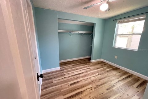 House in New Port Richey, Florida 3 bedrooms, 111.48 sq.m. № 1898778 - photo 26