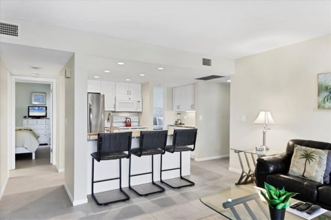 Copropriété à vendre à Sarasota, Floride: 2 chambres, 79.9 m2 № 2317489 - photo 7