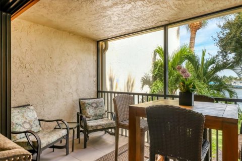 Copropriété à vendre à Sarasota, Floride: 2 chambres, 79.9 m2 № 2317489 - photo 11