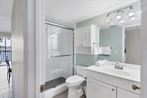 Copropriété à vendre à Sarasota, Floride: 2 chambres, 79.9 m2 № 2317489 - photo 18