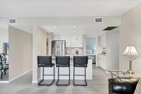 Copropriété à vendre à Sarasota, Floride: 2 chambres, 79.9 m2 № 2317489 - photo 26