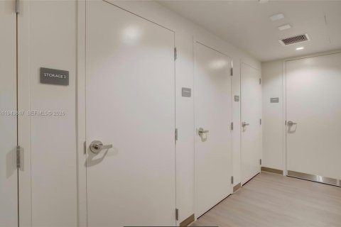 Condominio en venta en Fort Lauderdale, Florida, 3 dormitorios, 130.43 m2 № 2000544 - foto 29