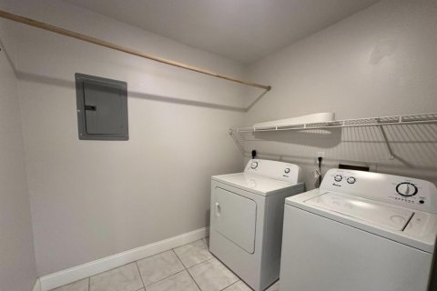 Appartement à louer à St. Lucie, Floride: 2 chambres, 92.9 m2 № 2282144 - photo 5