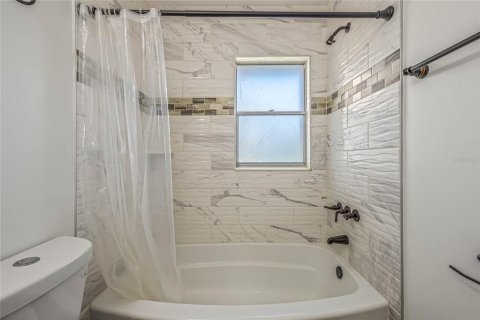 Casa en venta en Orlando, Florida, 2 dormitorios, 100.61 m2 № 1902807 - foto 30
