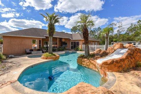 House in Ormond Beach, Florida 3 bedrooms, 246.47 sq.m. № 1916319 - photo 20