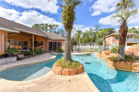 House in Ormond Beach, Florida 3 bedrooms, 246.47 sq.m. № 1916319 - photo 21