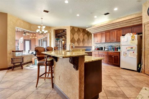 House in Ormond Beach, Florida 3 bedrooms, 246.47 sq.m. № 1916319 - photo 15