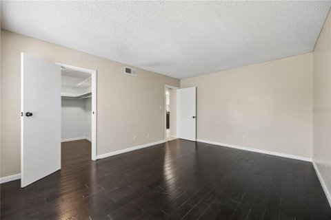 Condo in Winter Park, Florida, 1 bedroom  № 2391366 - photo 16