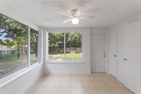 House in Fort Lauderdale, Florida 3 bedrooms, 92.9 sq.m. № 2400579 - photo 5
