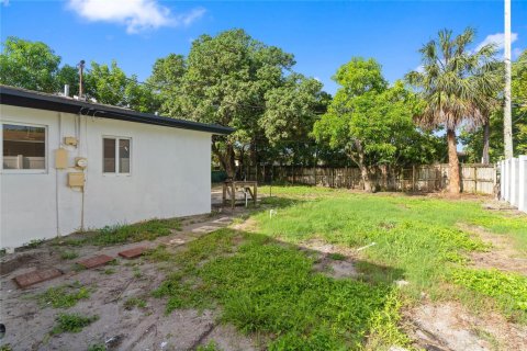 House in Fort Lauderdale, Florida 3 bedrooms, 92.9 sq.m. № 2400579 - photo 29
