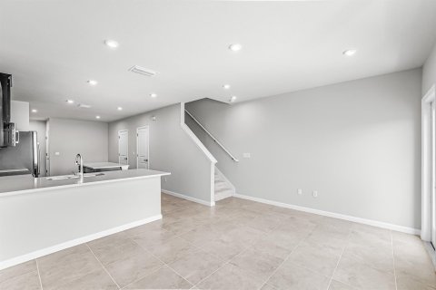 Touwnhouse à louer à St. Lucie, Floride: 3 chambres, 133.78 m2 № 2240865 - photo 7