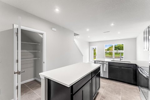 Touwnhouse à louer à St. Lucie, Floride: 3 chambres, 133.78 m2 № 2240865 - photo 10
