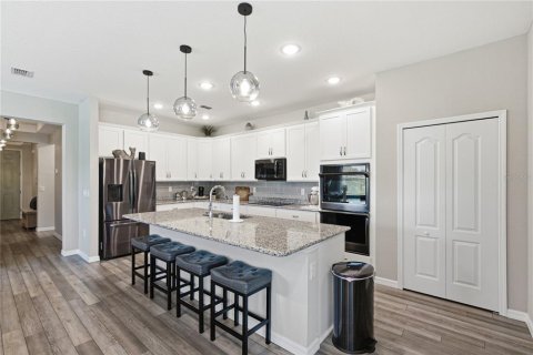 Villa ou maison à vendre à Weeki Wachee, Floride: 4 chambres, 200.76 m2 № 2355082 - photo 21