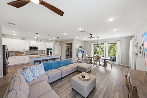 Villa ou maison à vendre à Weeki Wachee, Floride: 4 chambres, 200.76 m2 № 2355082 - photo 12