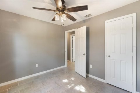 House in Tavares, Florida 3 bedrooms, 125.42 sq.m. № 1512851 - photo 10