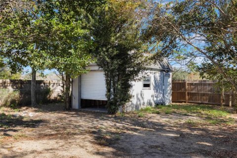 House in Tavares, Florida 3 bedrooms, 125.42 sq.m. № 1512851 - photo 20