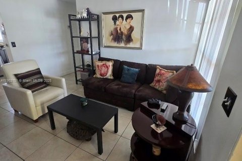 Villa ou maison à vendre à West Park, Floride: 3 chambres, 78.04 m2 № 1954356 - photo 8