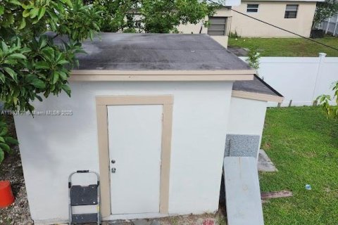 Villa ou maison à vendre à West Park, Floride: 3 chambres, 78.04 m2 № 1954356 - photo 24