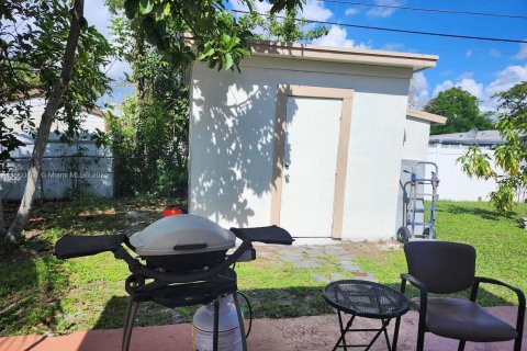 Villa ou maison à vendre à West Park, Floride: 3 chambres, 78.04 m2 № 1954356 - photo 17