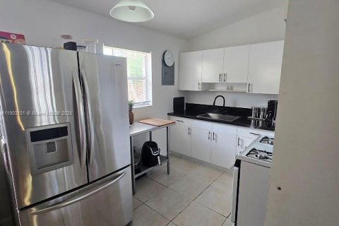 Villa ou maison à vendre à West Park, Floride: 3 chambres, 78.04 m2 № 1954356 - photo 13