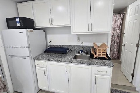 Villa ou maison à vendre à West Park, Floride: 3 chambres, 78.04 m2 № 1954356 - photo 19