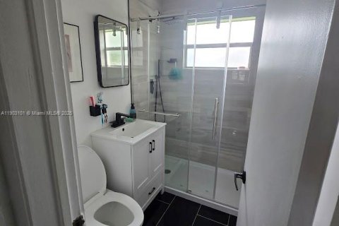 Villa ou maison à vendre à West Park, Floride: 3 chambres, 78.04 m2 № 1954356 - photo 10