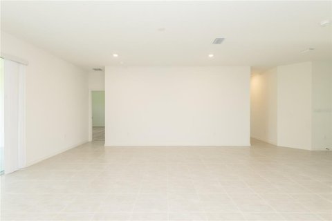 Villa ou maison à vendre à Bartow, Floride: 4 chambres, 242.66 m2 № 2299423 - photo 4