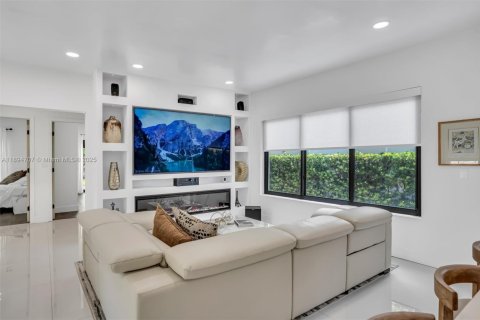 Купить коммерческую недвижимость в Майами, Флорида 157.93м2, № 1947134 - фото 19