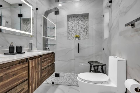 Купить коммерческую недвижимость в Майами, Флорида 157.93м2, № 1947134 - фото 30