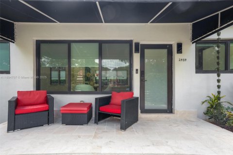 Купить коммерческую недвижимость в Майами, Флорида 157.93м2, № 1947134 - фото 13