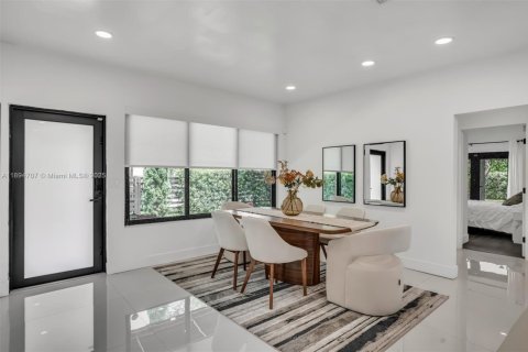 Купить коммерческую недвижимость в Майами, Флорида 157.93м2, № 1947134 - фото 15