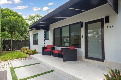 Купить коммерческую недвижимость в Майами, Флорида 157.93м2, № 1947134 - фото 14