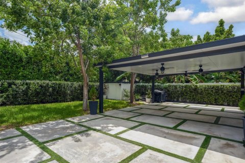 Купить коммерческую недвижимость в Майами, Флорида 157.93м2, № 1947134 - фото 7