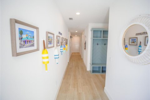 House in Bradenton Beach, Florida 8 bedrooms, 358.51 sq.m. № 1785299 - photo 24