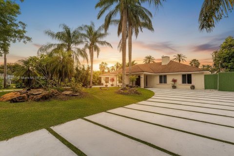 Villa ou maison à vendre à Davie, Floride: 6 chambres, 507.9 m2 № 2017157 - photo 2