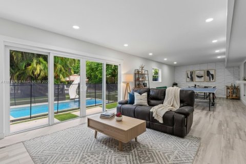 Villa ou maison à vendre à Davie, Floride: 6 chambres, 507.9 m2 № 2017157 - photo 8