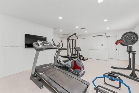 Villa ou maison à vendre à Davie, Floride: 6 chambres, 507.9 m2 № 2017157 - photo 12