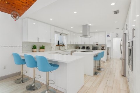 Villa ou maison à vendre à Davie, Floride: 6 chambres, 507.9 m2 № 2017157 - photo 4