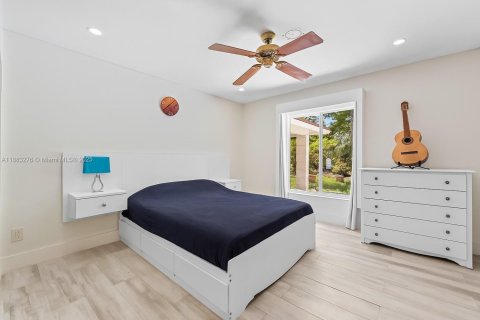 Villa ou maison à vendre à Davie, Floride: 6 chambres, 507.9 m2 № 2017157 - photo 15