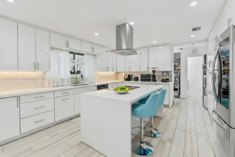 Villa ou maison à vendre à Davie, Floride: 6 chambres, 507.9 m2 № 2017157 - photo 7