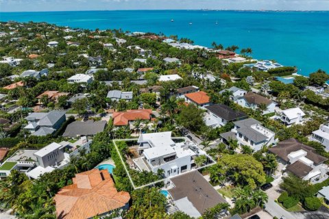 Casa en venta en Key Biscayne, Florida, 6 dormitorios, 389.26 m2 № 2256961 - foto 2