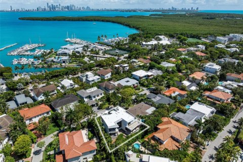 Casa en venta en Key Biscayne, Florida, 6 dormitorios, 389.26 m2 № 2256961 - foto 3