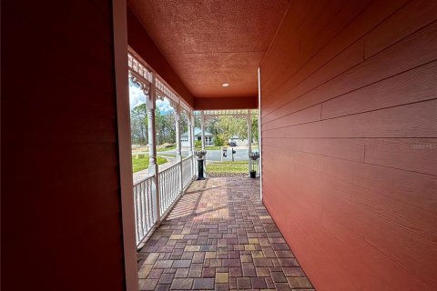 House in Brooksville, Florida 2 bedrooms, 176.79 sq.m. № 2142055 - photo 7