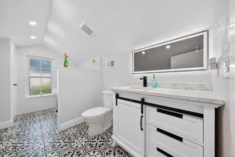 House in Orlando, Florida 4 bedrooms, 180.51 sq.m. № 2396112 - photo 18
