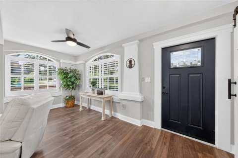 House in Orlando, Florida 4 bedrooms, 180.51 sq.m. № 2396112 - photo 30