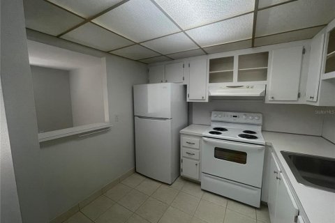 Condo in Sun City Center, Florida, 1 bedroom  № 2207016 - photo 7