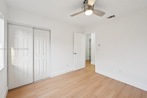 Купить виллу или дом в Порт-Сент-Луси, Флорида 3 спальни, 109.25м2, № 1999679 - фото 19