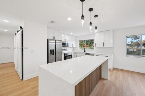 Купить виллу или дом в Порт-Сент-Луси, Флорида 3 спальни, 109.25м2, № 1999679 - фото 11